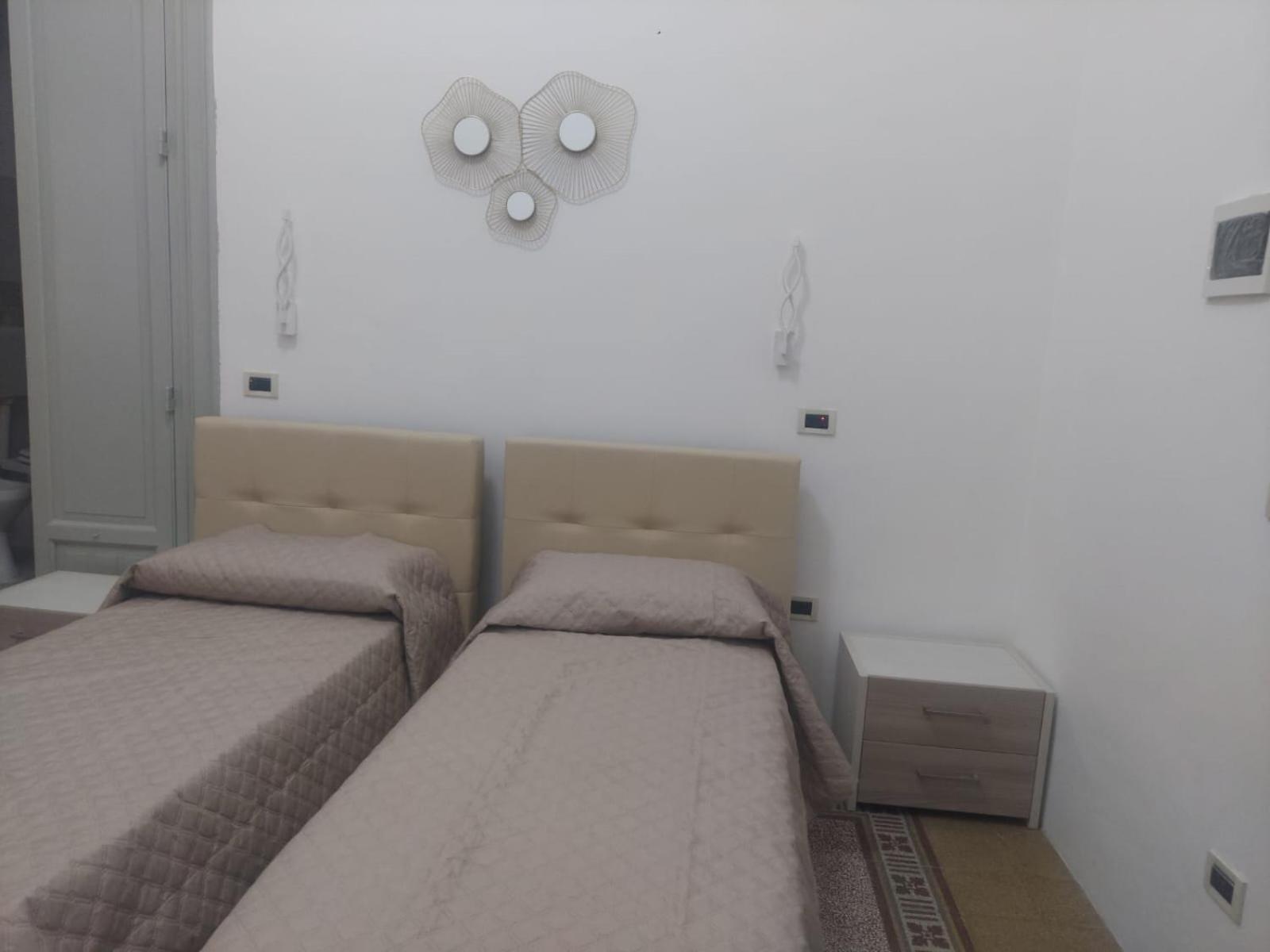 Guest House Lamphotel Militello Palermo Eksteriør billede