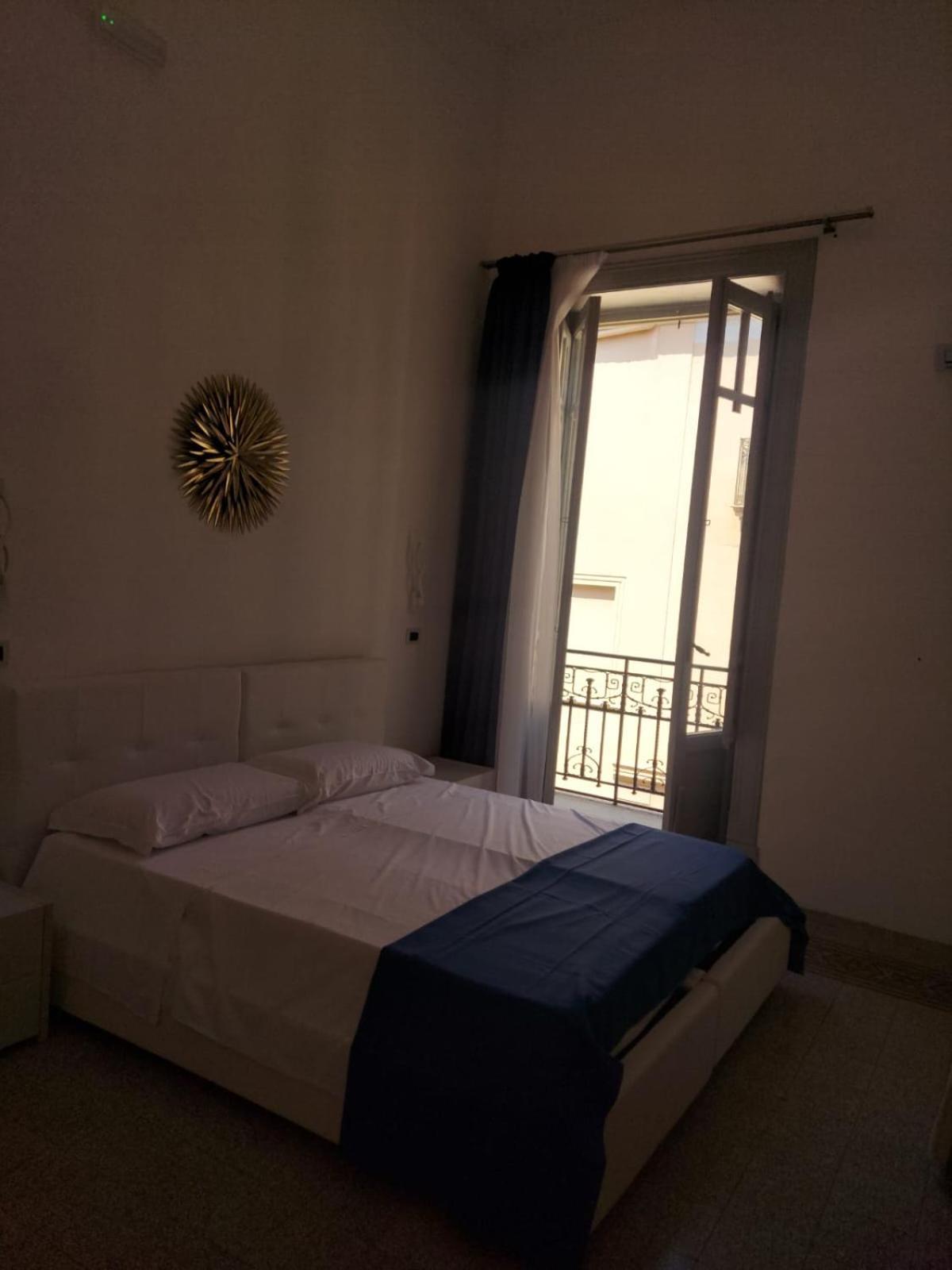 Guest House Lamphotel Militello Palermo Eksteriør billede