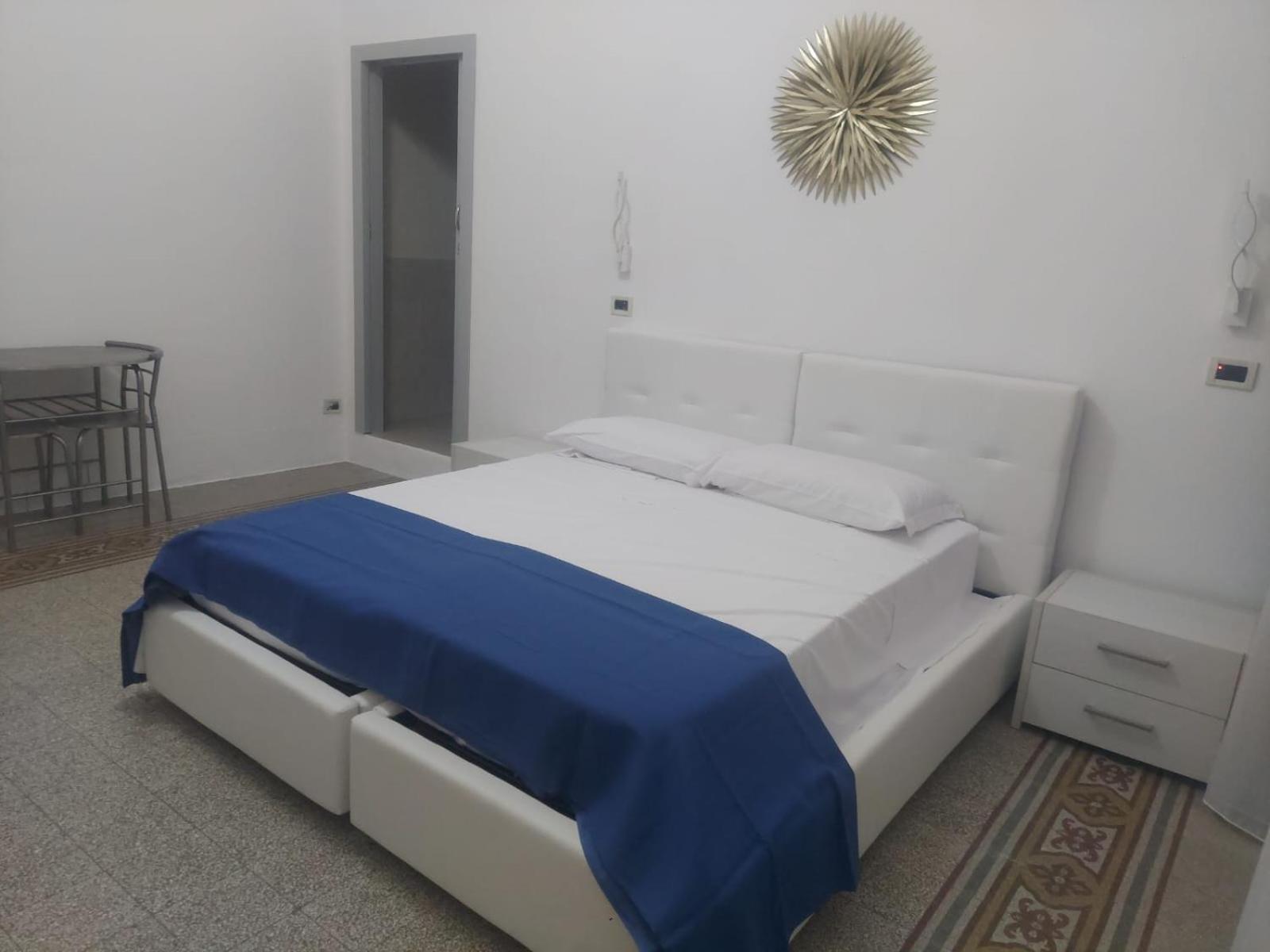 Guest House Lamphotel Militello Palermo Eksteriør billede
